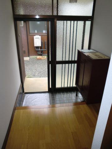 【玄関】 | 寄木戸一戸建て | ＜寄木戸一戸建て＞