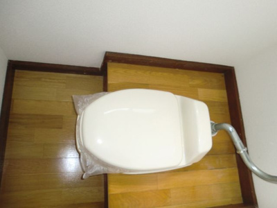 【トイレ】 | 寄木戸一戸建て | ＜寄木戸一戸建て＞