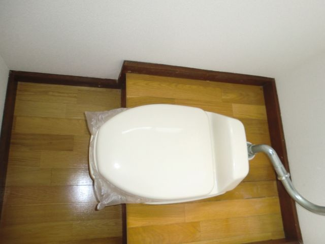 【トイレ】 | 寄木戸一戸建て | ＜寄木戸一戸建て＞