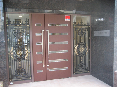 【エントランス】 | THREE DEER