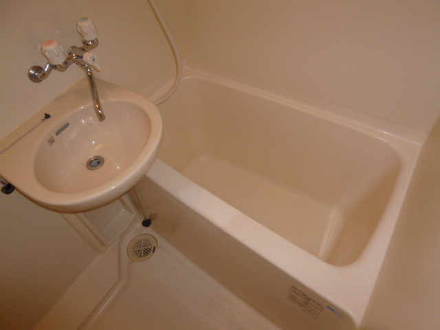 エスポワール倉敷の浴室