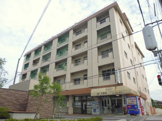 倉敷市西富井の賃貸マンションの外観