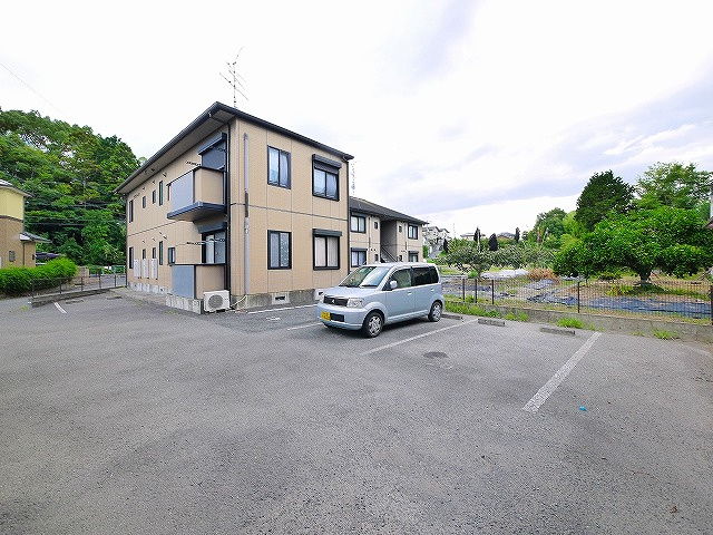 プランドールB（中山町）の駐車場|駐車場です