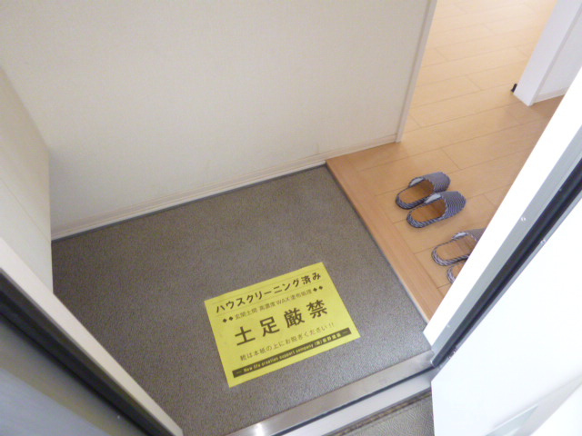 倉敷市連島町連島のアパートの玄関