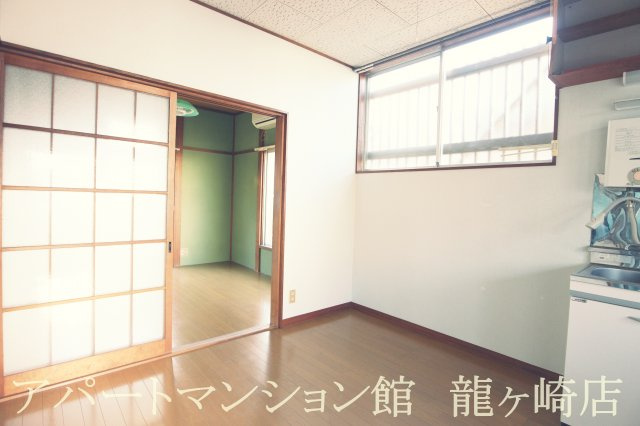 リバティーハウスの居間・リビング