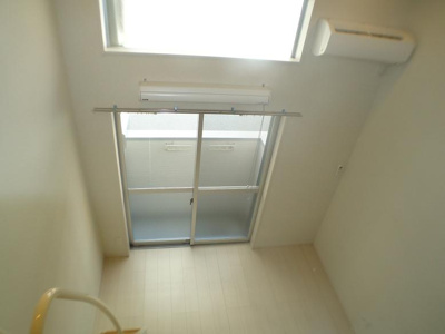 【洋室】 | CREST COURT鷹取