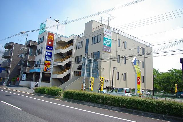 FKビルの外観