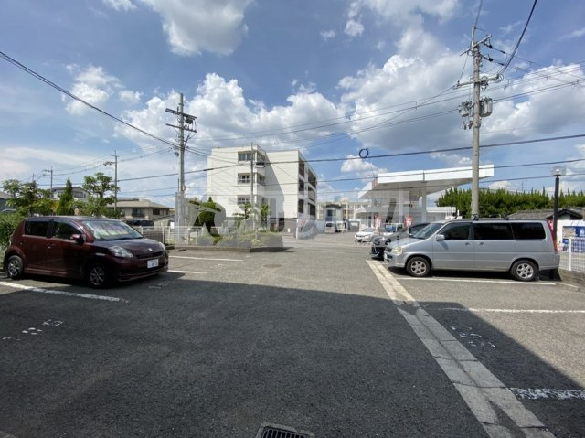 フラワーパレスの駐車場|フラワーパレス　共用部分　駐車場