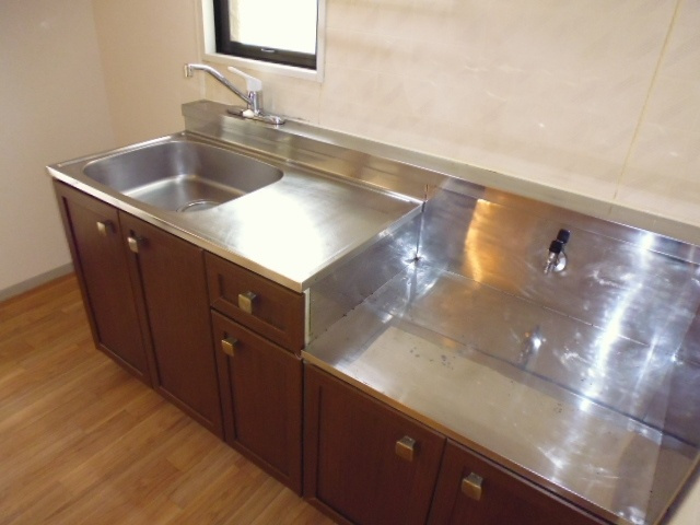 セジュール明石Ａのキッチン|２口ガスコンロつきます