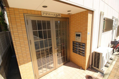 【エントランス】 | アヴニール松野