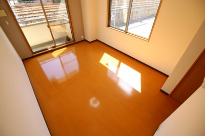 【洋室】 | アヴニール松野