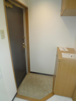 【玄関】 | アンピエスＡＯＹＡＭＡ