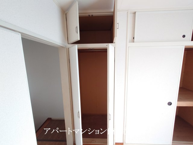 ウエストハウスＢの収納