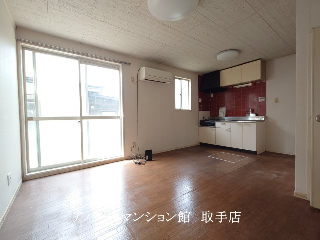 ウエストハウスＢの居間・リビング