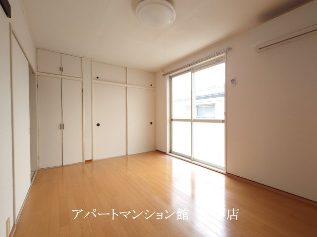 ウエストハウスＢの居間・リビング