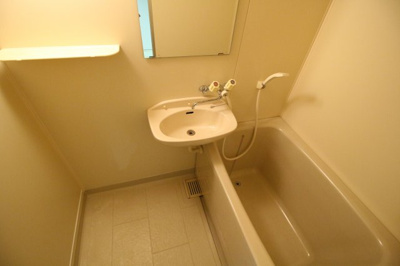 【洗面所】 | イーナ板宿