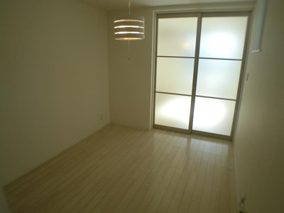 【洋室】 | パロス月見山ノースヒル