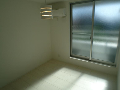 【洋室】 | パロス月見山ノースヒル