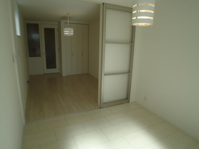 【洋室】 | パロス月見山ノースヒル