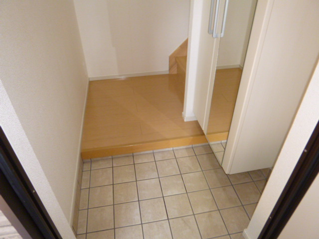 レジデンス・ロジェの玄関