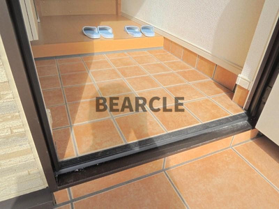 【玄関】 | ラフィーネ坂本