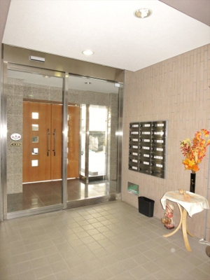 【エントランス】 | エスポワール尾山台 | 安心のオートロック・宅配ＢＯＸ