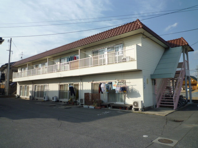 倉敷市西阿知町のアパートの外観