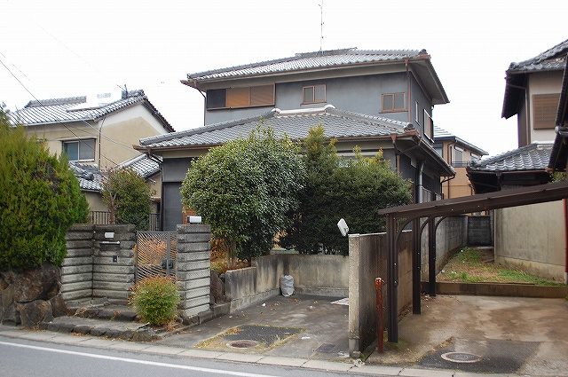 神殿町貸家（512-1）の外観