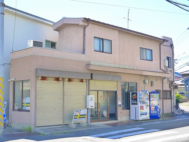 城店舗の外観