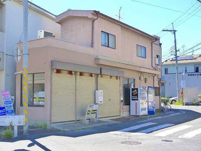 城店舗の外観