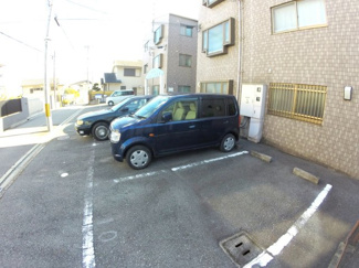 【駐車場】