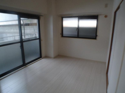 【寝室】 | ロイヤルメゾン東須磨