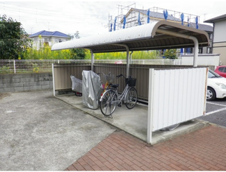 【その他共用部分】 | 屋根付き駐輪場