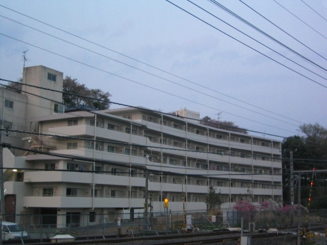 サンハイツ井野台の外観