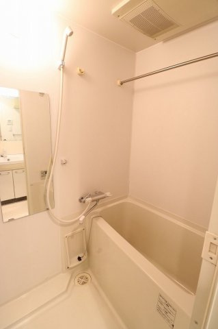 アクタス天神アネックスⅡの浴室