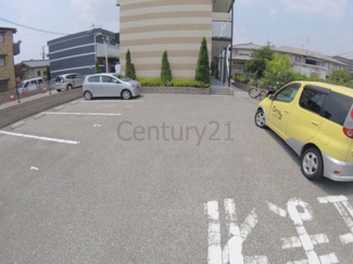 【駐車場】