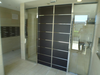 【エントランス】 | ルミエールキャナル神戸