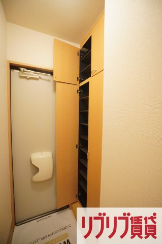 ピースサルの玄関