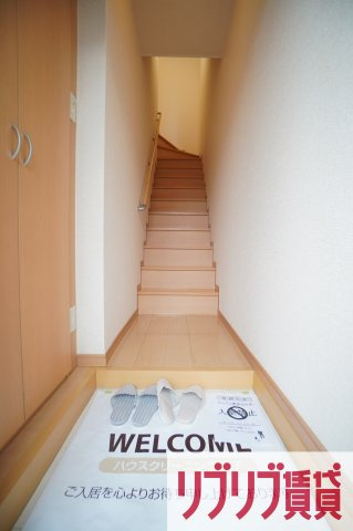 ピースサルの玄関