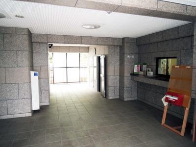 【エントランス】 | ジャルダン宝塚中山台壱番館