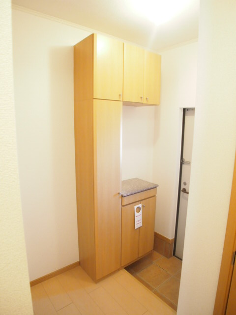 ピーノ・レジーナⅡの玄関