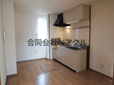 【居間・リビング】 | セピアコートホームズⅡ