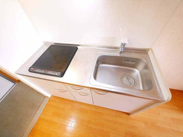 レーブ秋篠のキッチン