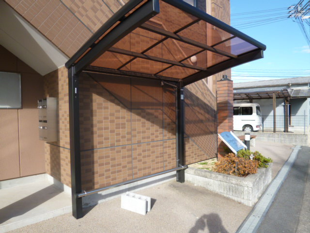 総社市中原のアパートのその他共用部分|自転車置き場