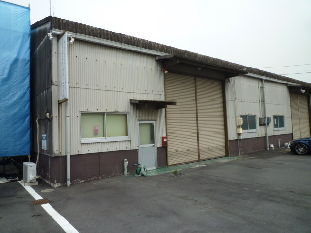 倉敷市西阿知町新田の工場の外観