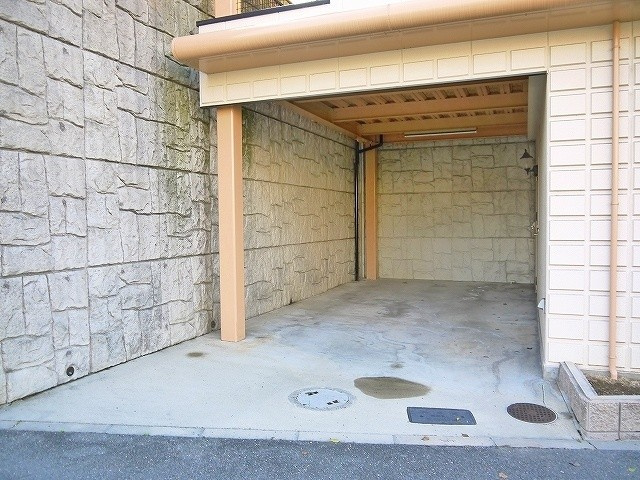 中山町店舗・事務所の外観