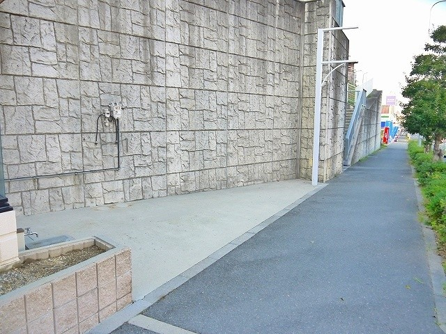 中山町店舗・事務所の周辺