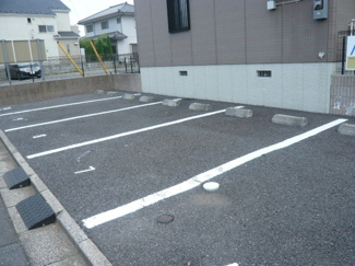【駐車場】