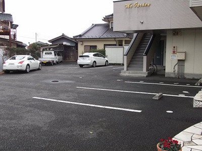 【駐車場】 | エムズガーデン | 『エムズガーデン』