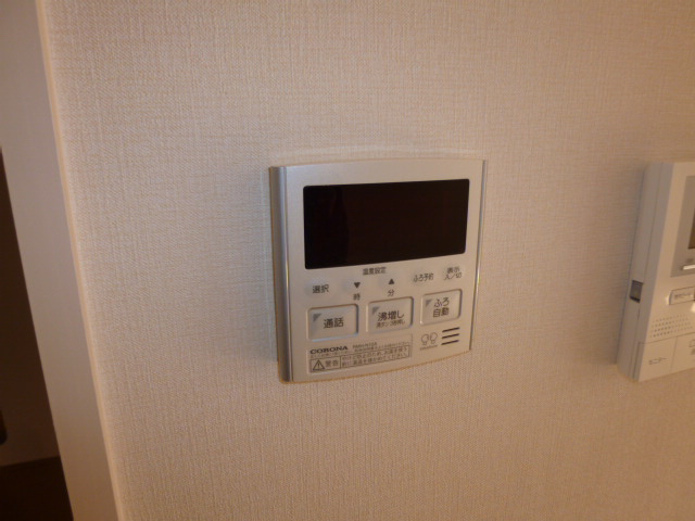 Ｄ－ｒｏｏｍ・ＳＷの設備|給湯リモコン